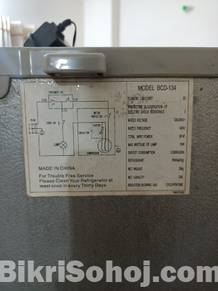Refrigerator & Fridge:  ECO+ BCD-134